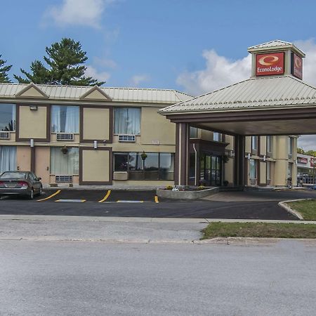Econo Lodge Орілья Екстер'єр фото