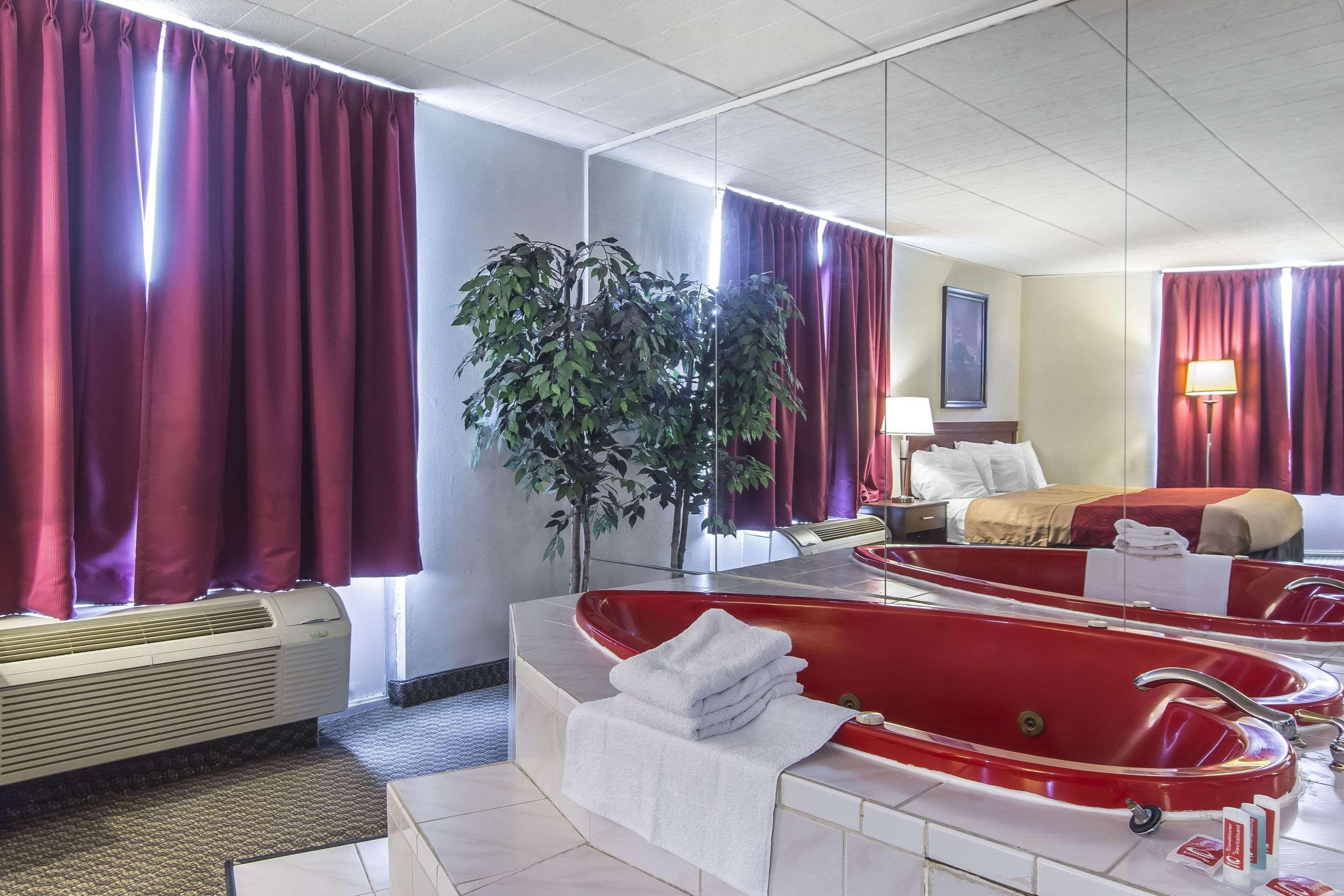 Econo Lodge Орілья Екстер'єр фото