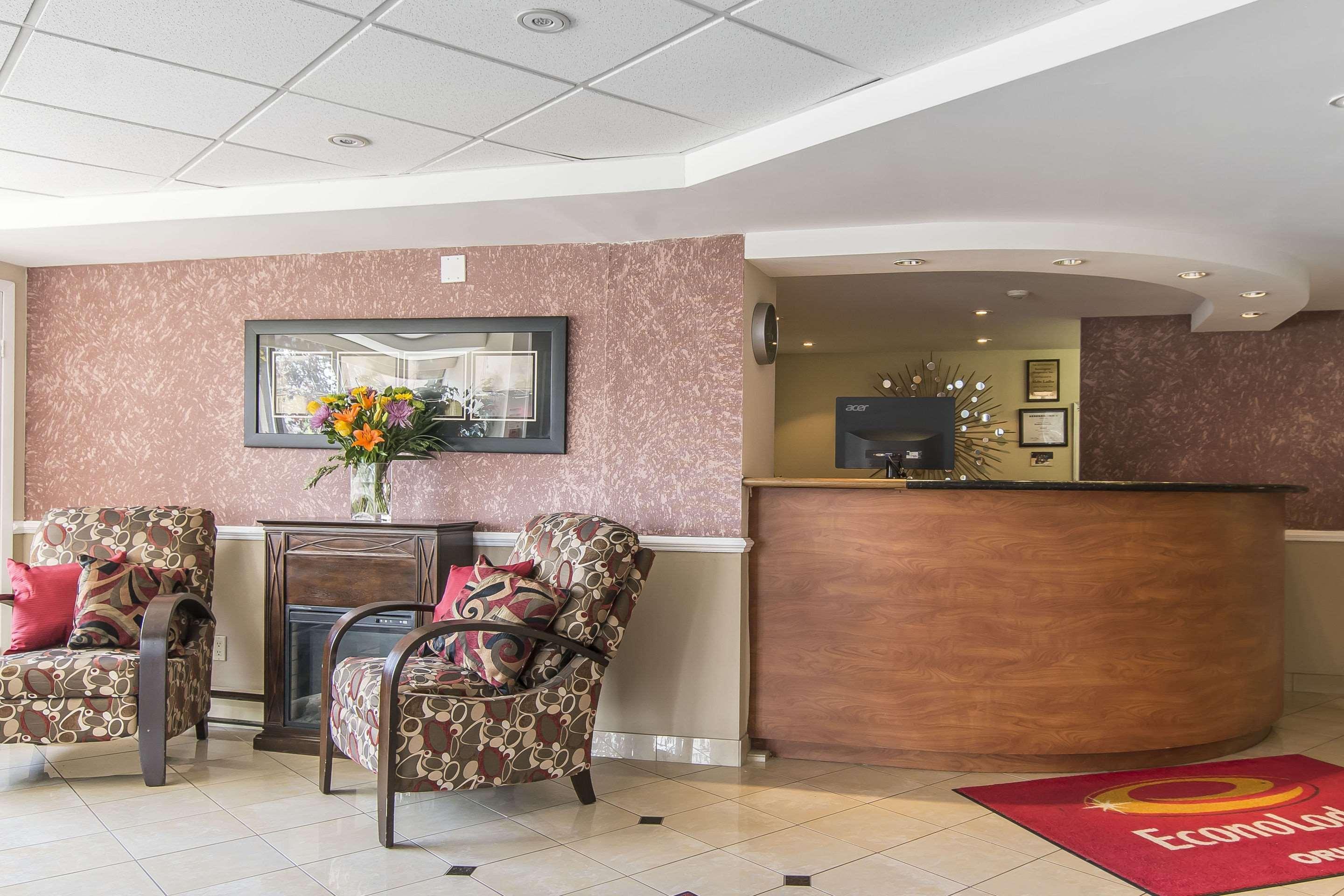 Econo Lodge Орілья Екстер'єр фото