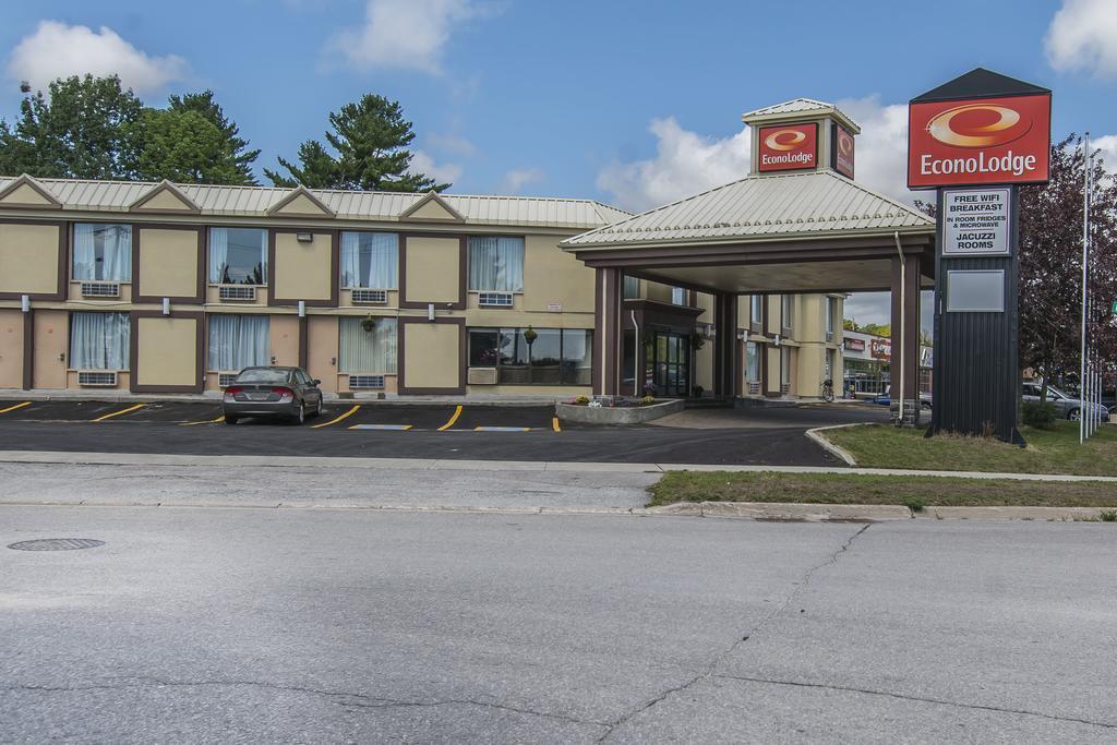 Econo Lodge Орілья Екстер'єр фото