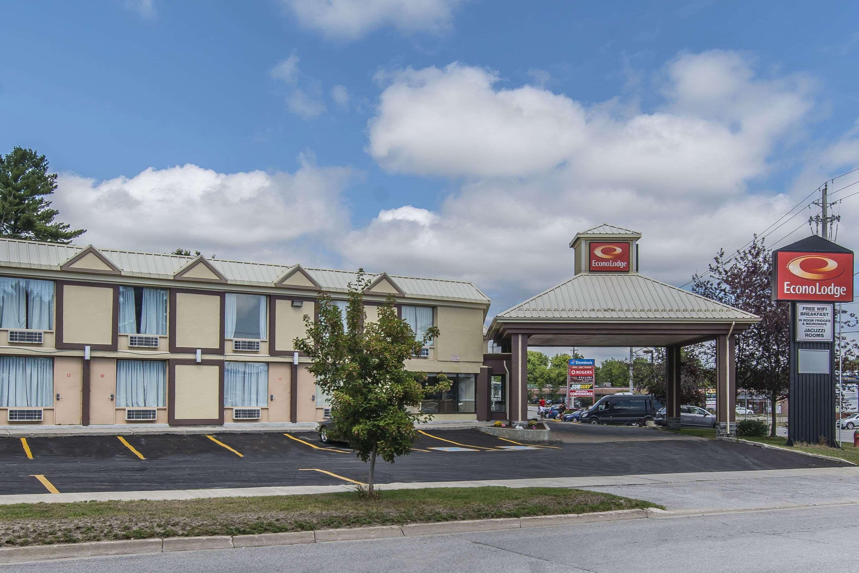 Econo Lodge Орілья Екстер'єр фото